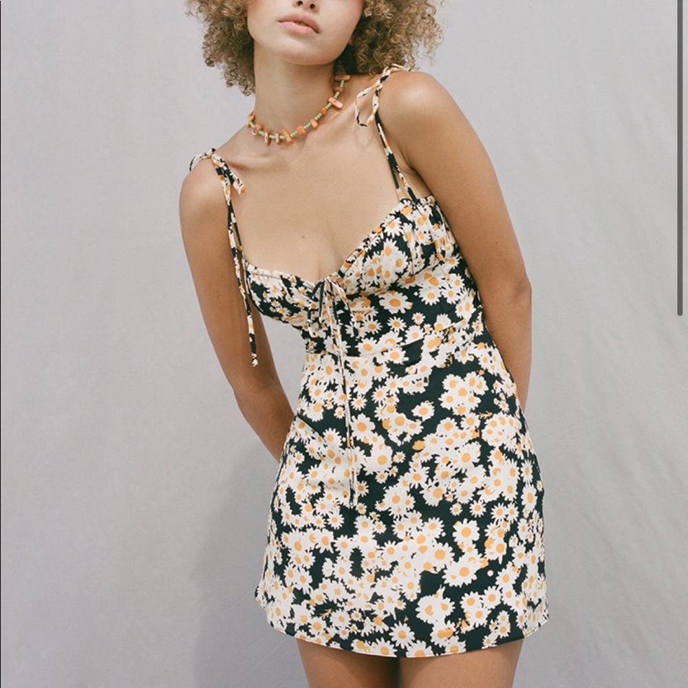 Realisation par devon dress in flower power